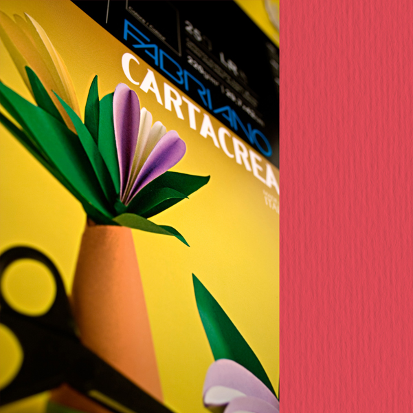  Cartoncino CartaCrea - 35 x 50 cm - 220 gr - rosso 109 - Fabriano - blister 10 fogli 