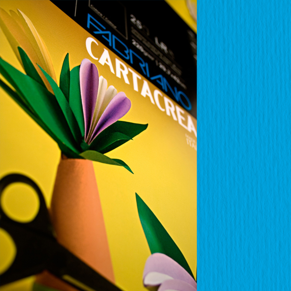  Cartoncino CartaCrea - 35 x 50 cm - 220 gr - azzurro - Fabriano - blister 10 pezzi 